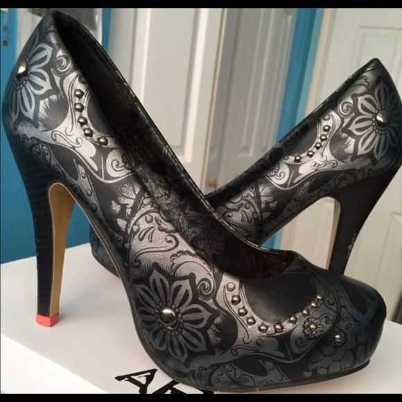 Iron Fist Charcoal Platform Heels - Picture 1 of 3